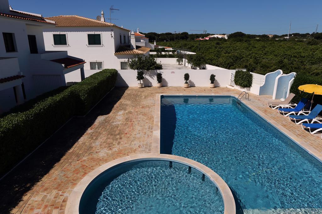 Mira Parque Bed and Breakfast Albufeira Exterior foto